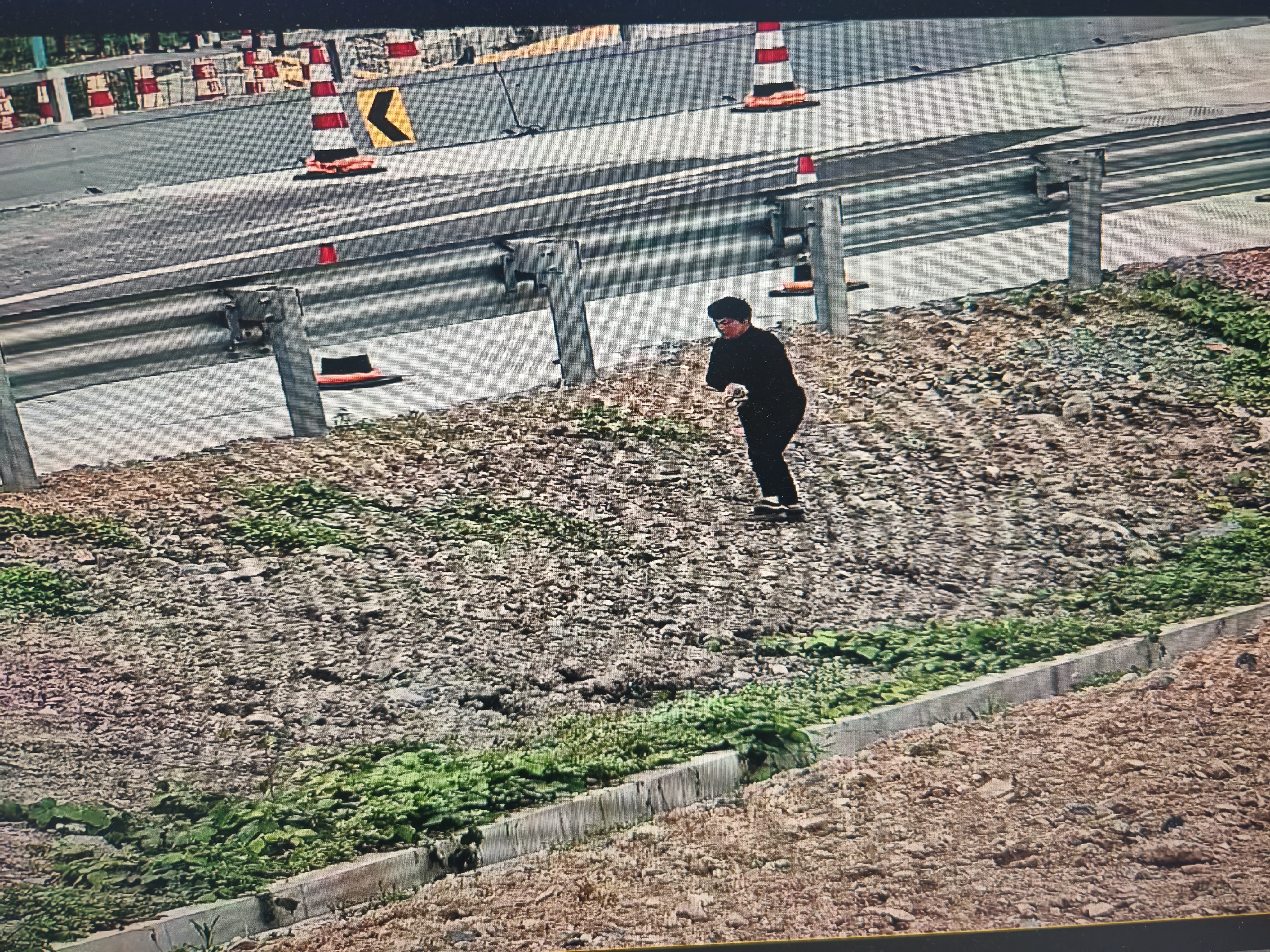 20260421甬臺溫溫嶺西出口匝道畫面1王紅攝.jpg